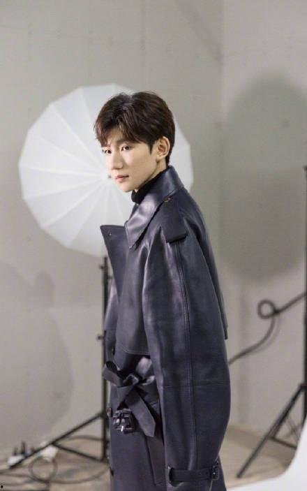 王源单曲明星,演绎青春旋律