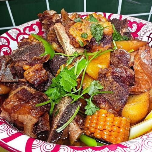 啥都能凉拌的网红男生,揭秘“啥都能凉拌”的网红男生传奇