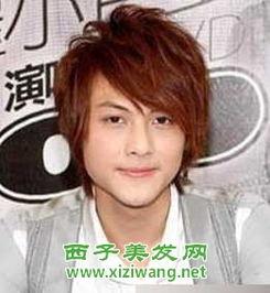 韩国男明星聊天背景,明星日常生活的真实写照